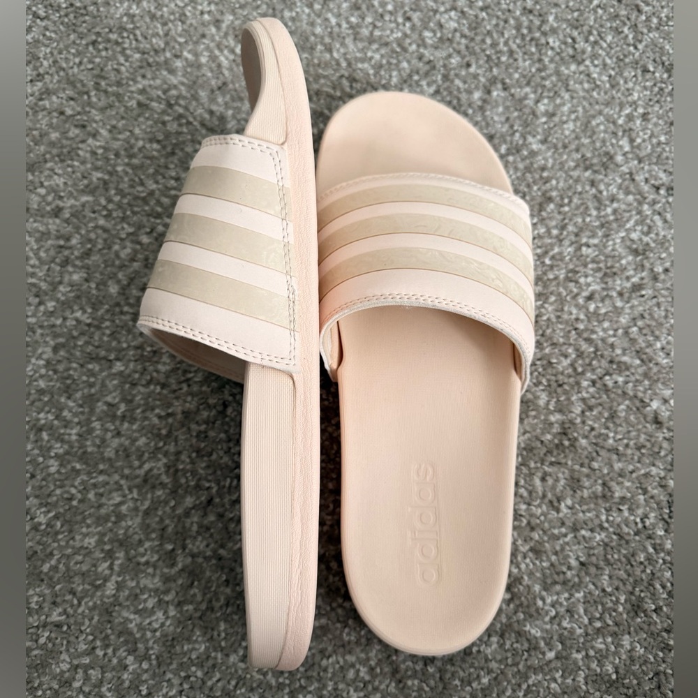 Adidas Adilette Comfort Slides Beige Size 9 - Picture 2 of 3